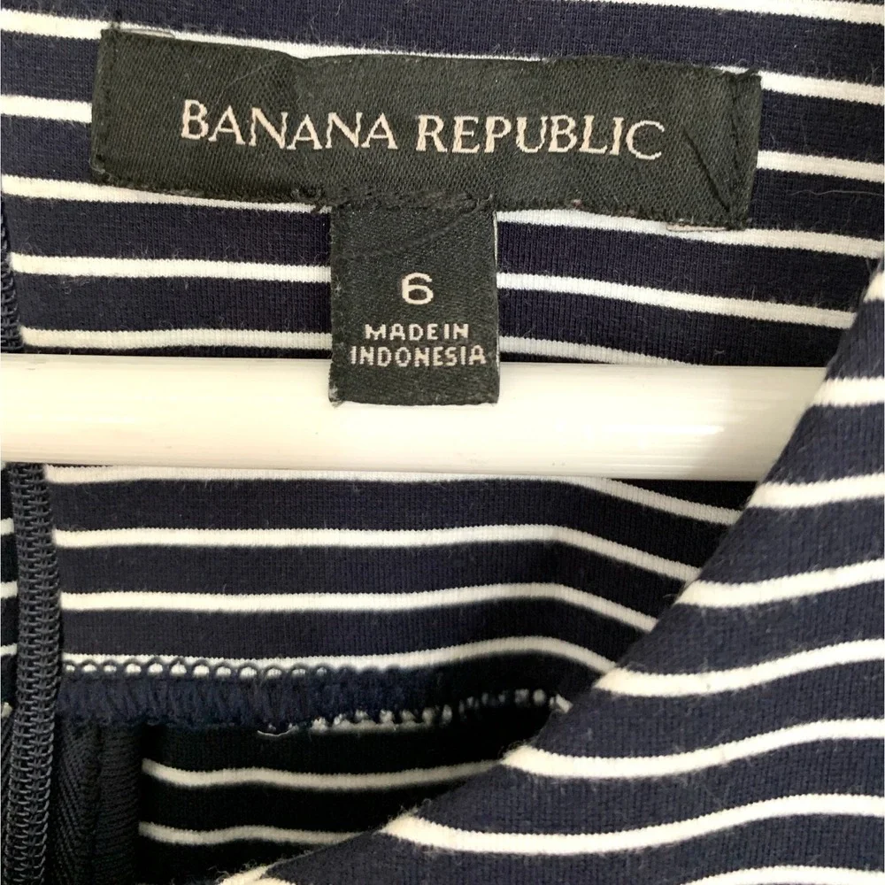 Banana Republic Sleeveless Ponte Sheath Dress Navy White Stripe Career Size 6